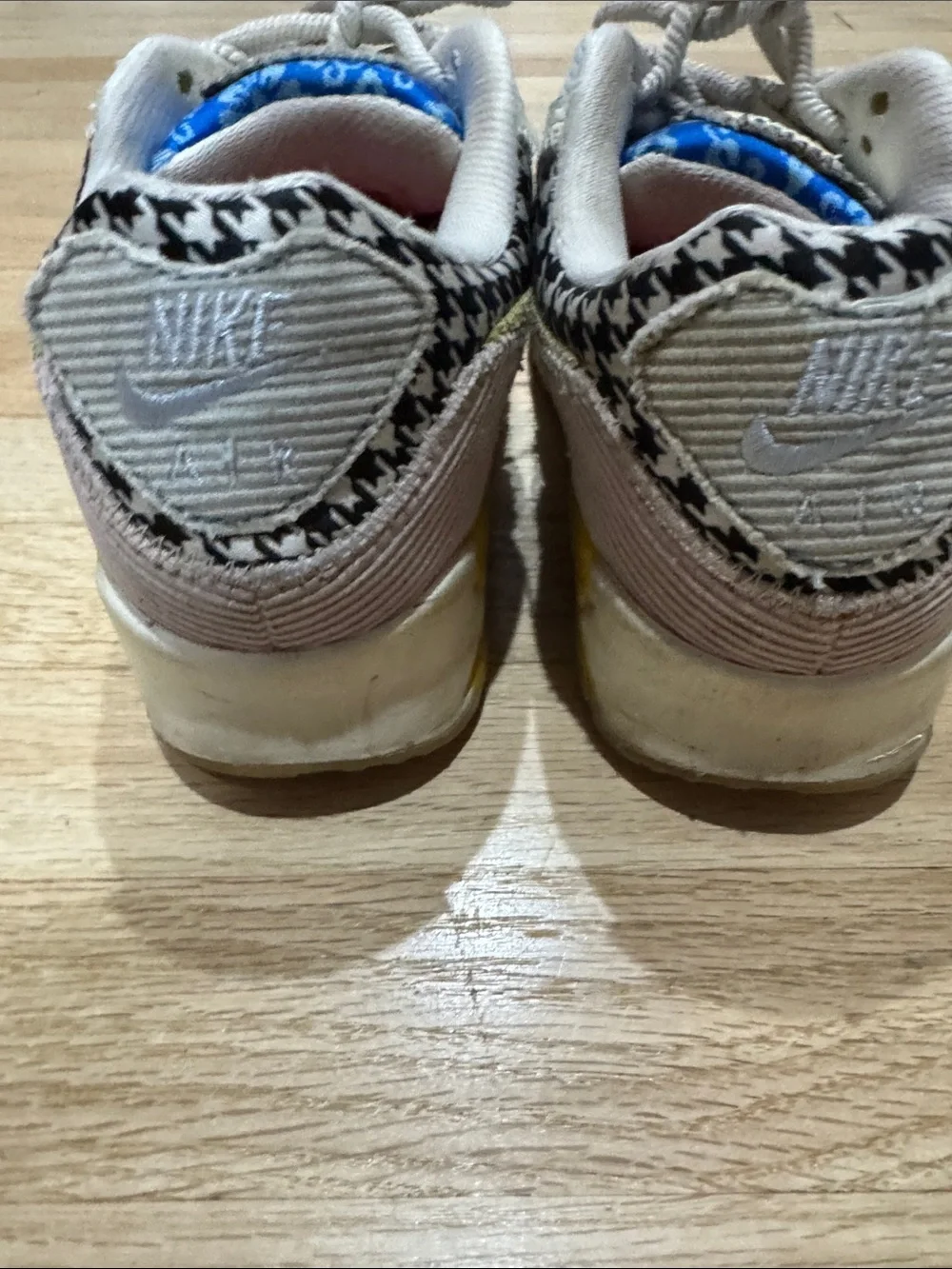 Nike air max 90 women’s size US 6 Multicolor Patchwork Sneakers with Gold Swoosh